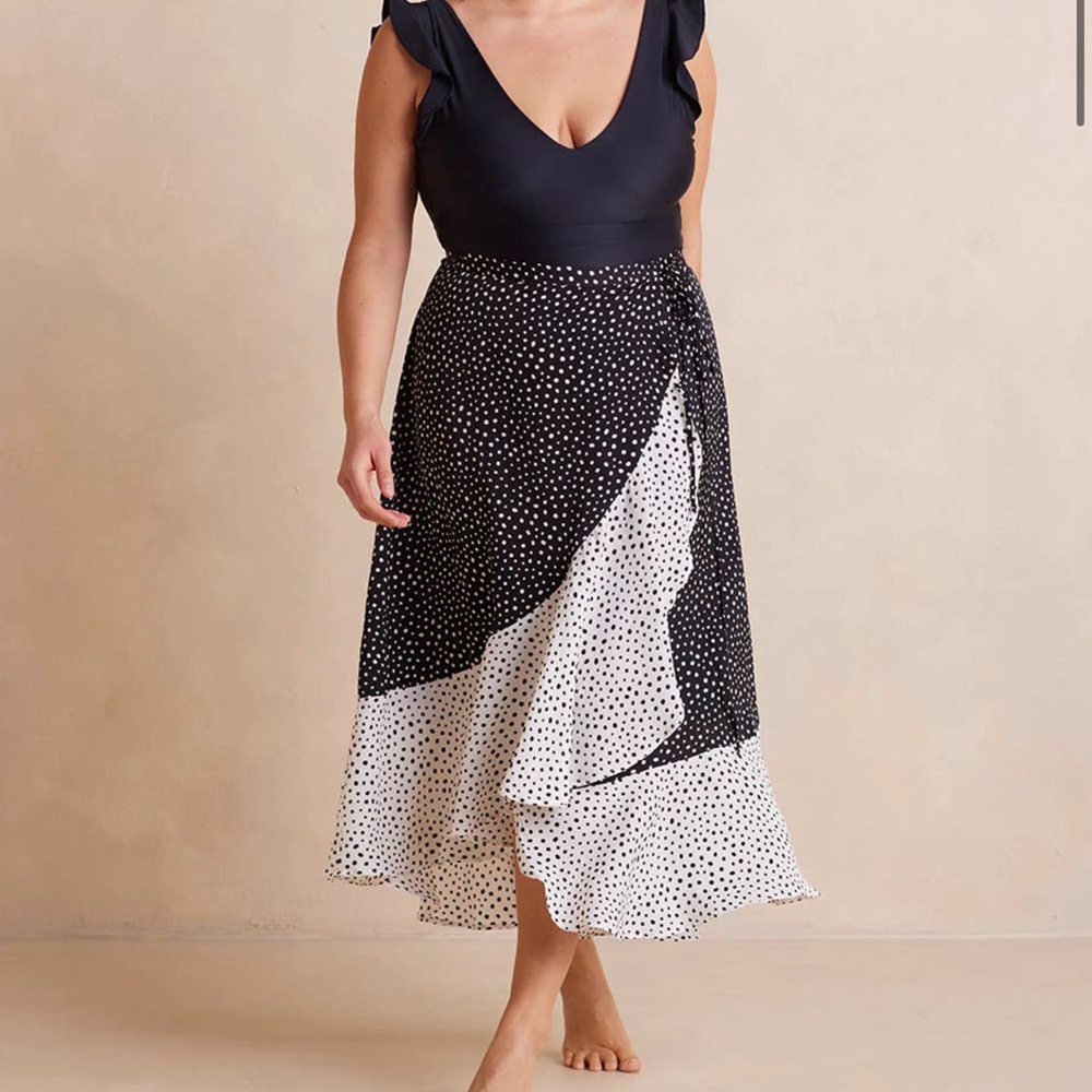 Summersalt Wrap Skirt